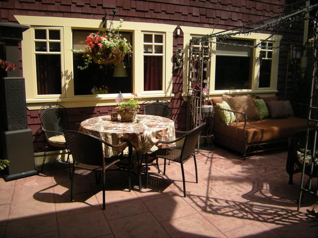 The Guest House Bellingham Exterior photo